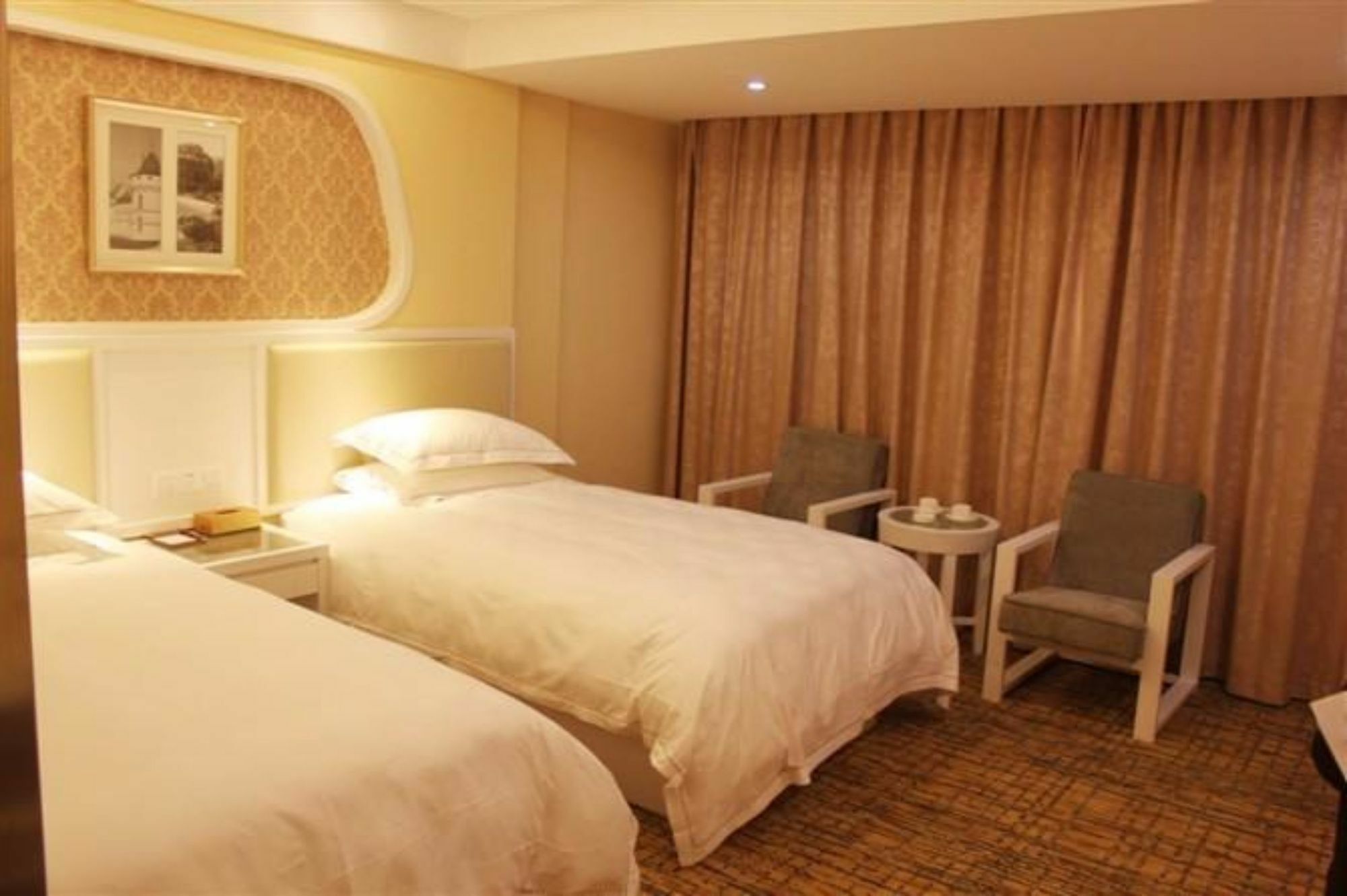 Yiwu Ruifeng Hotel Экстерьер фото